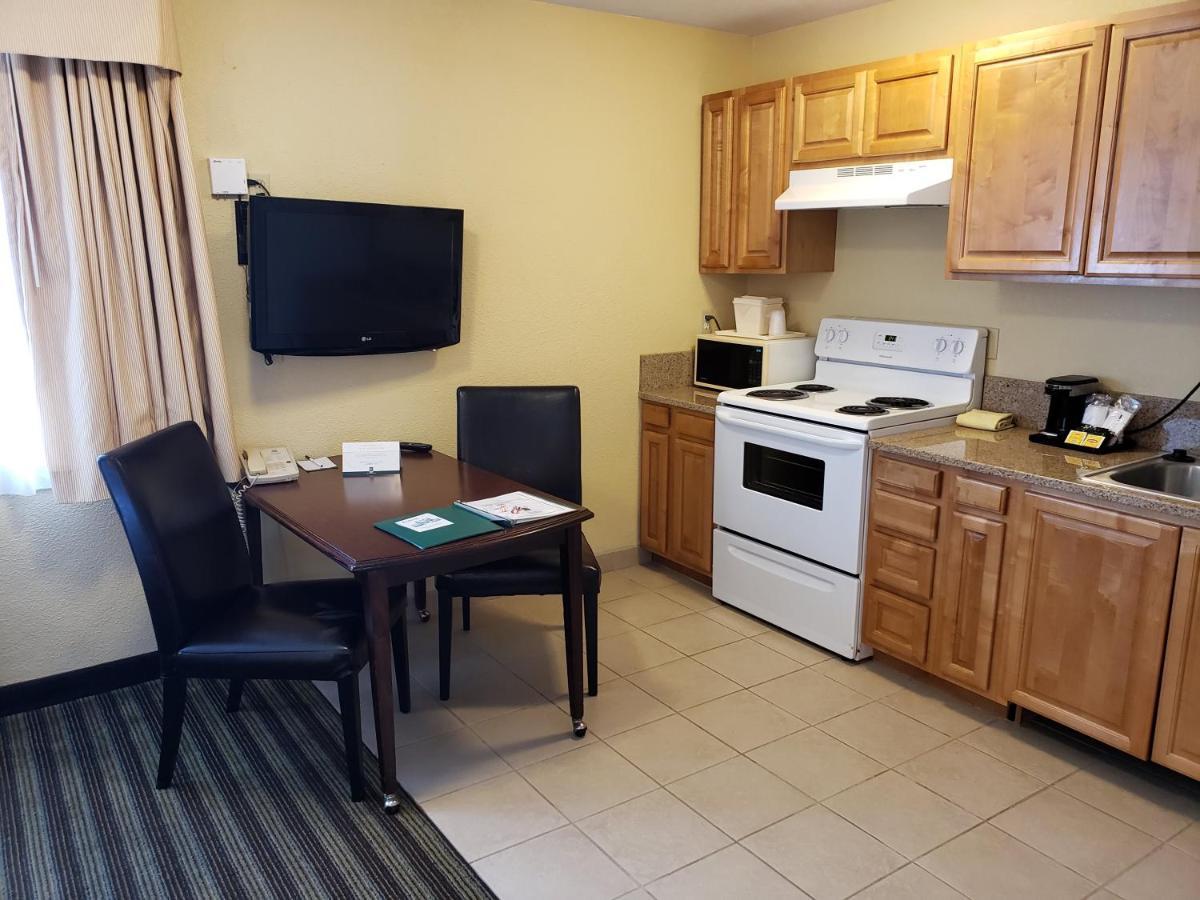 Quality Inn & Suites Vancouver - Hazel Dell Bilik gambar