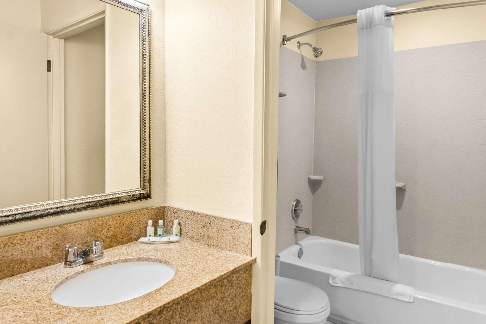 Quality Inn & Suites Vancouver - Hazel Dell Luaran gambar