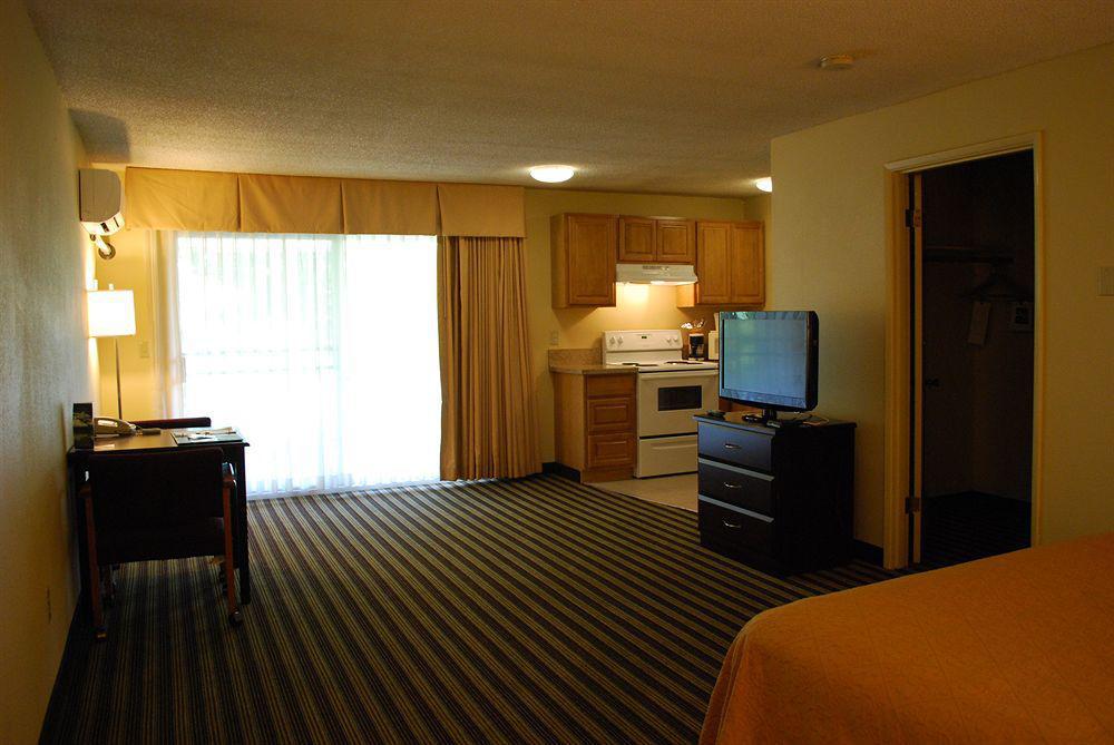Quality Inn & Suites Vancouver - Hazel Dell Luaran gambar